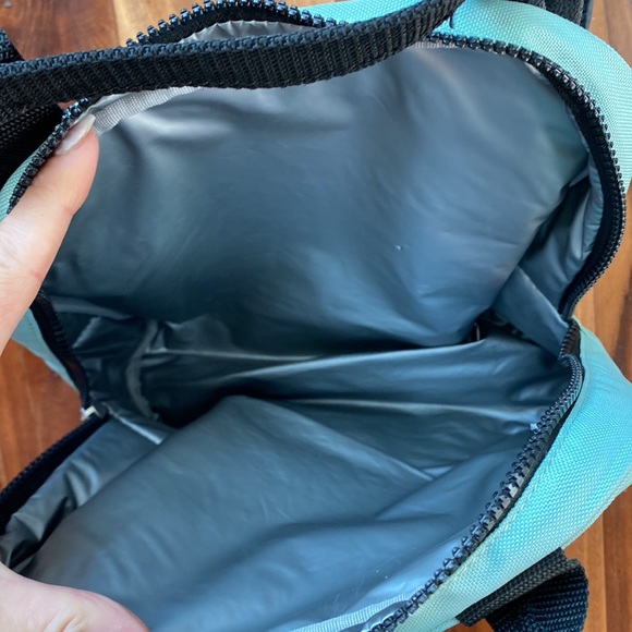 🐱Betsey Johnson Bag🐱 - Picture 3 of 7